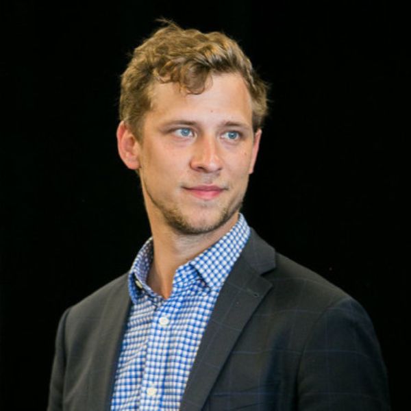 Etienne Caron