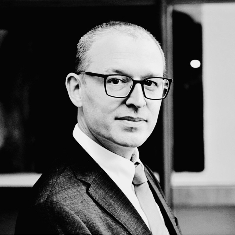 Dr. Sven Stephen Egyedy