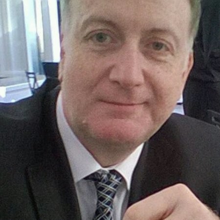 Carmine Artona