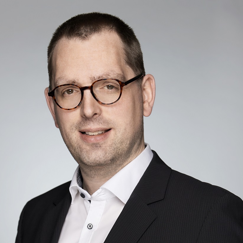 Arie Van Hoe